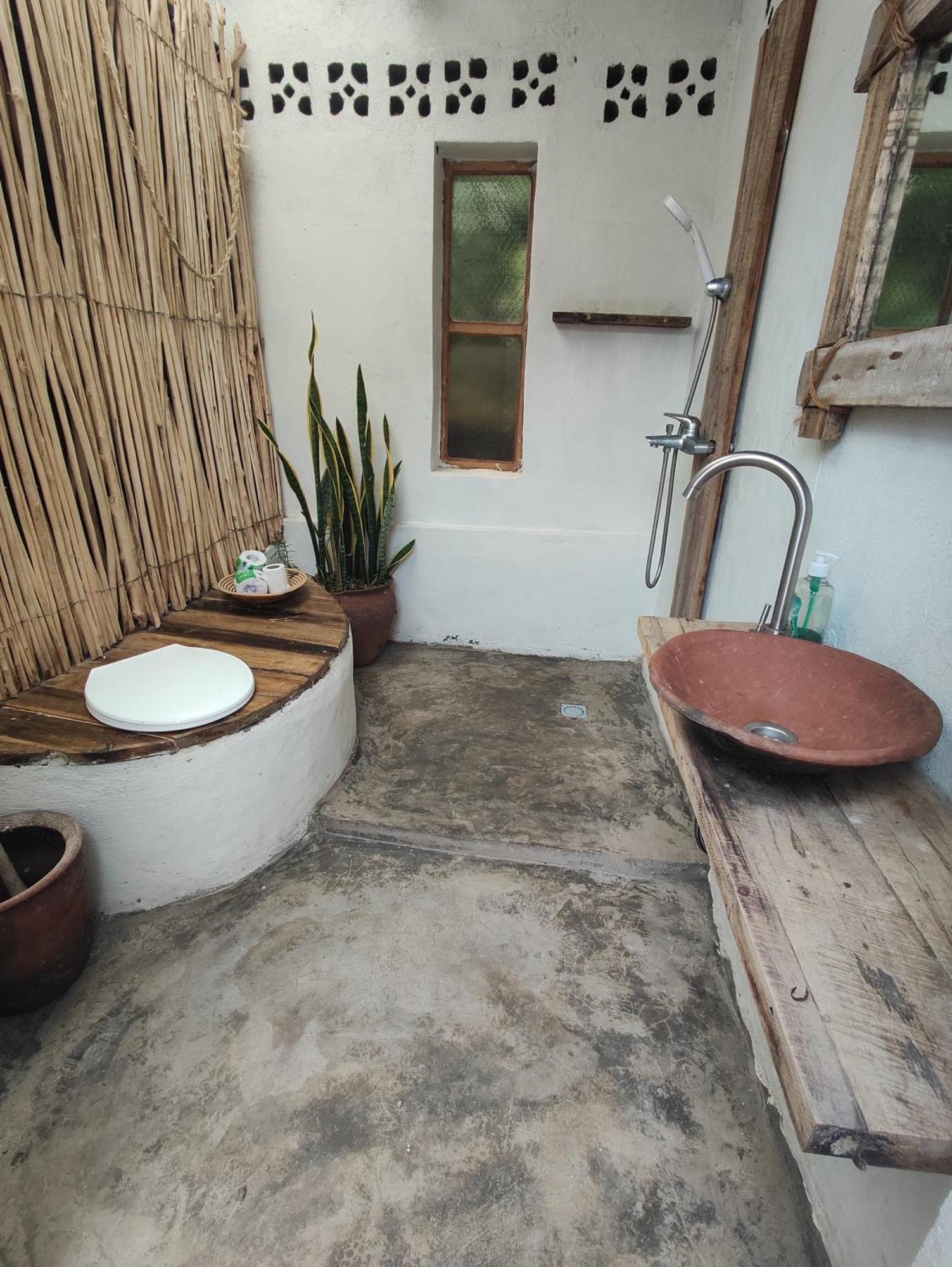 Inzu Lodge Gisenyi Exterior photo